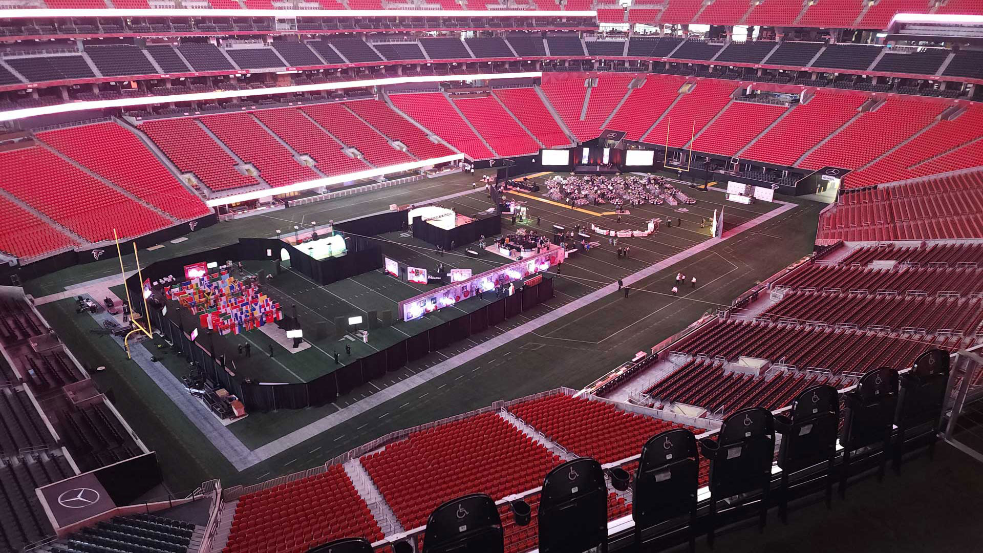 live event management and event services audio visual by On Site Specialist